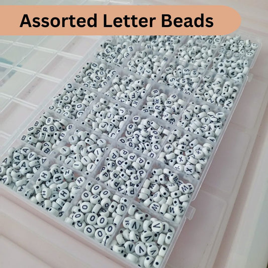 1500 Pcs Assorted  Letter Beads With box Black Letter White Background